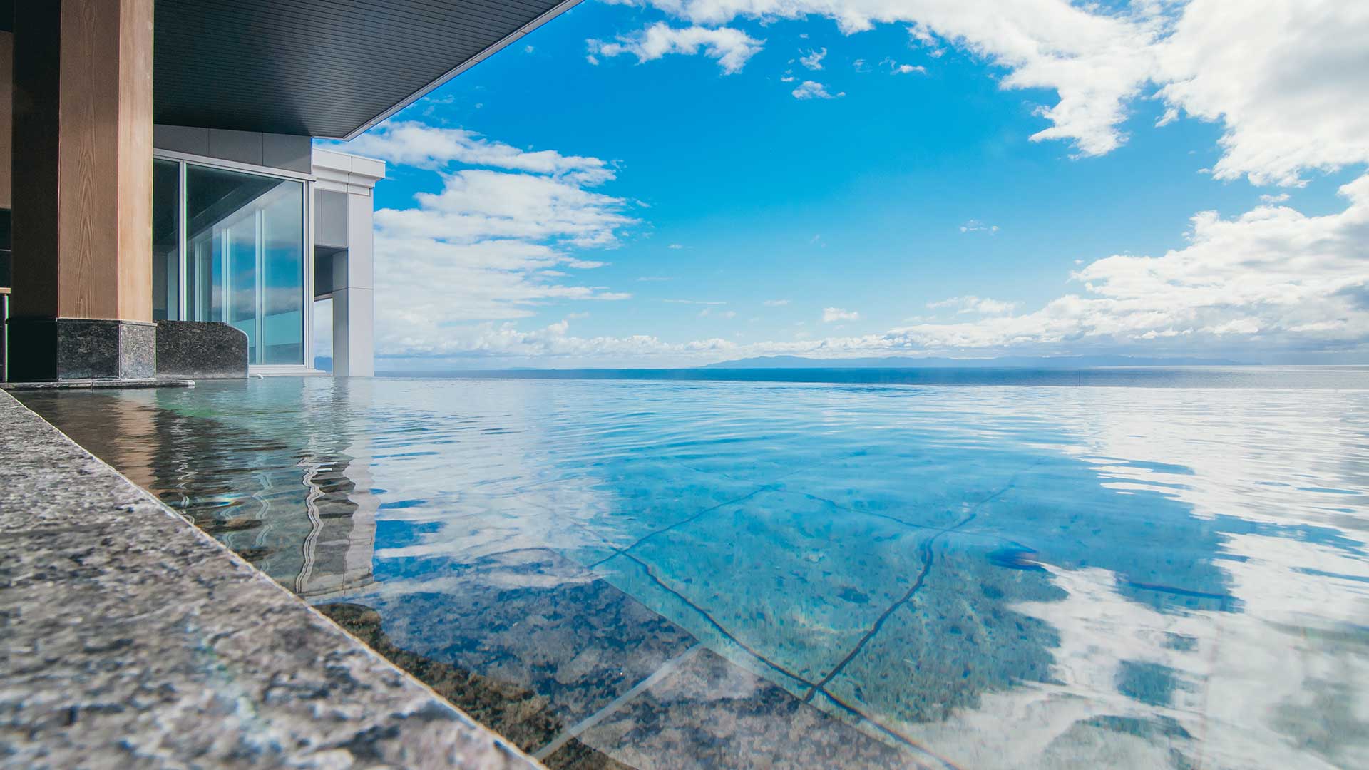 【TV放送】函館湯の川温泉 海と灯／ヒューイットリゾート：BS日テレ『友近・礼二の妄想トレイン』（26年3月10日）